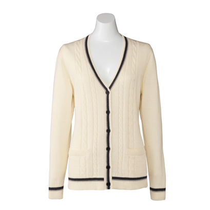 ケーブル編カーディガン